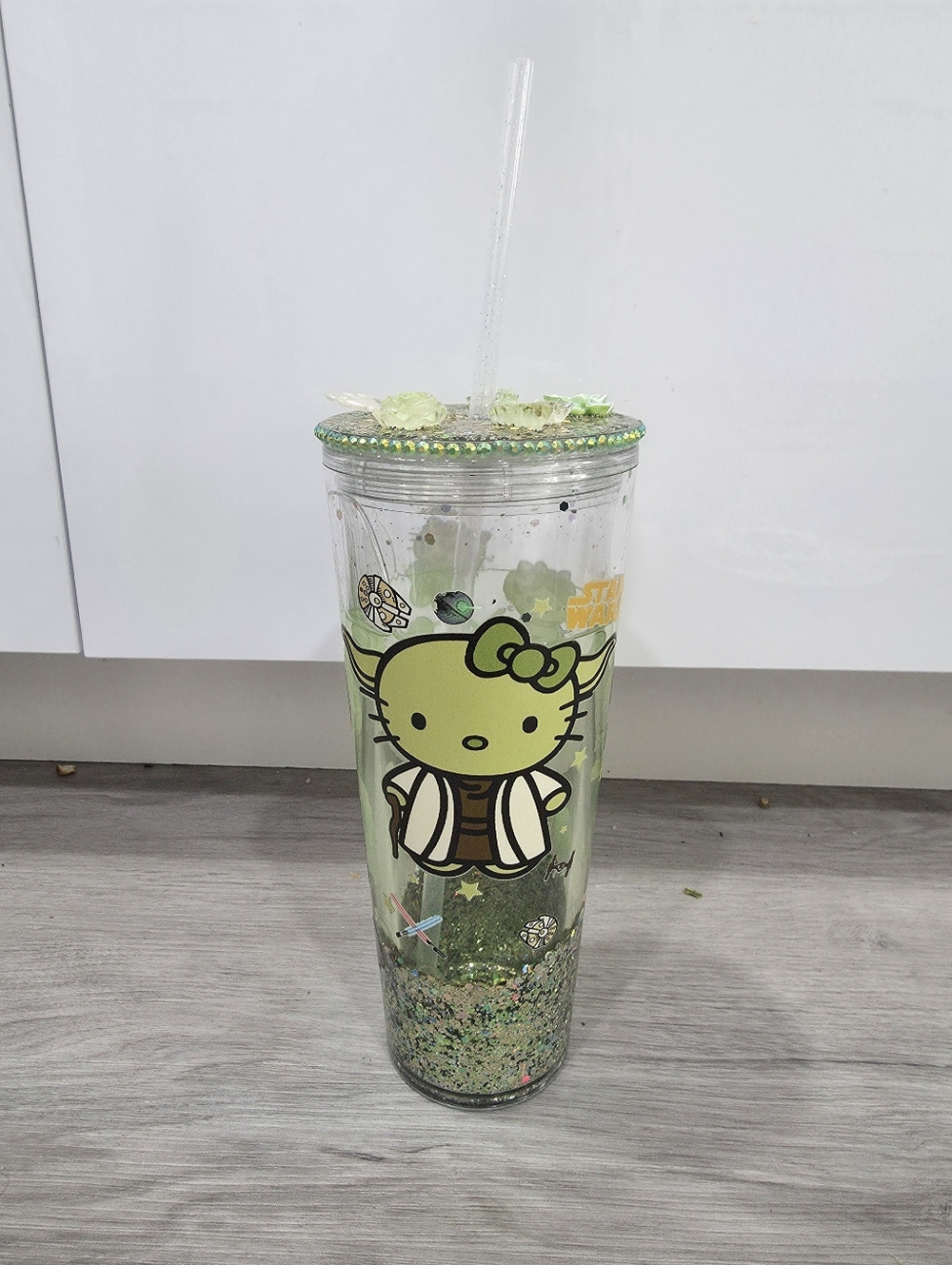Star Wars Hello Kitty Snowglobe Tumbler